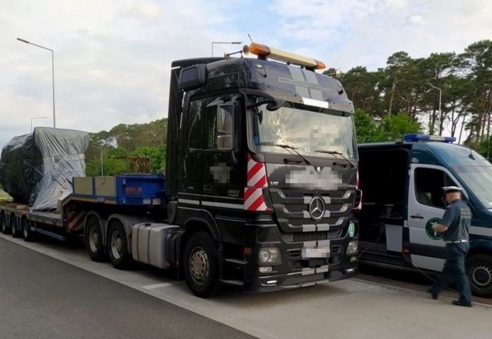 maksymalnie załadowane ciężarówki